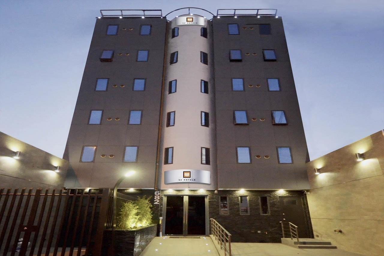 Qp Hotels Trujillo Exterior photo