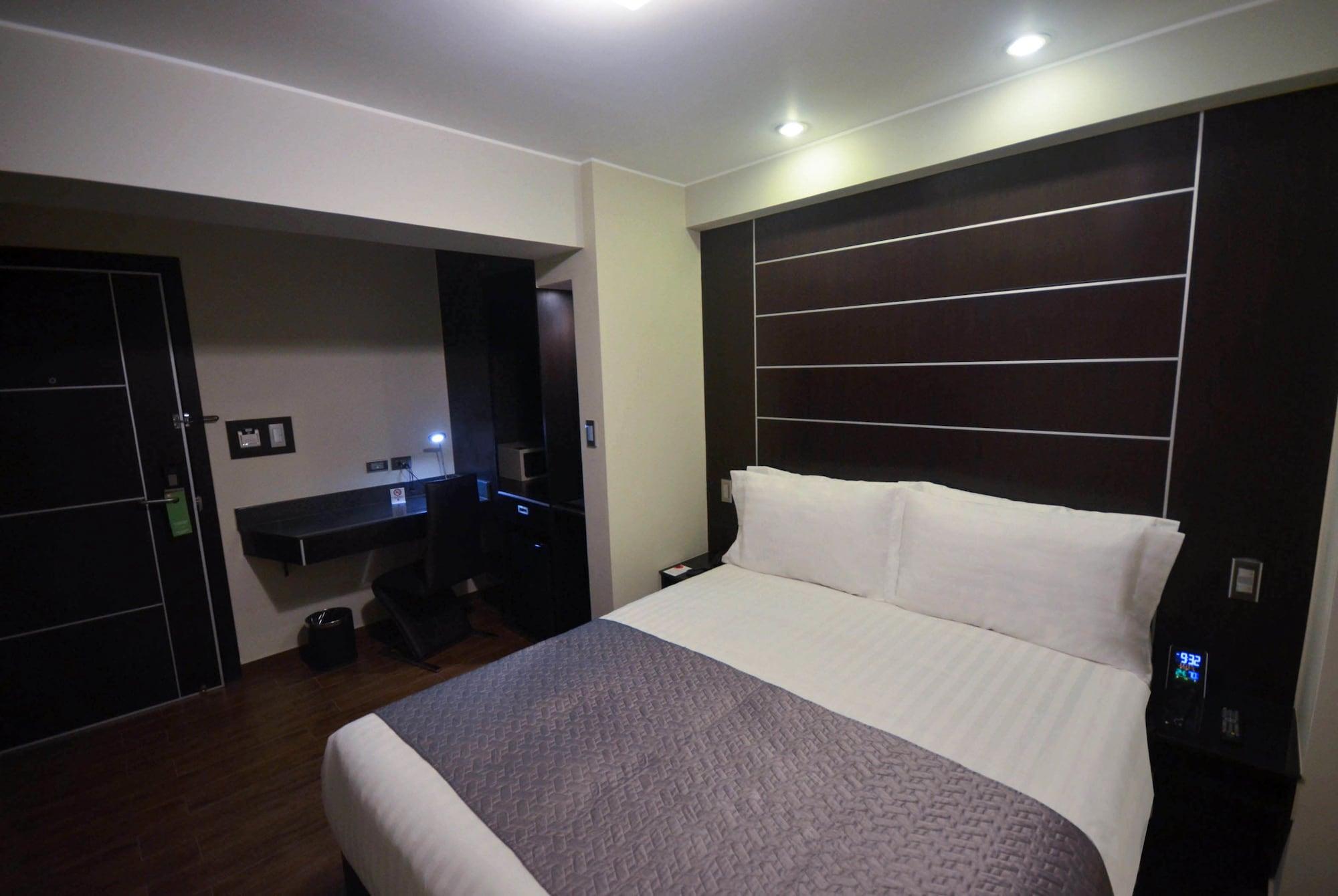 Qp Hotels Trujillo Exterior photo