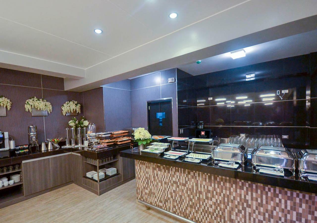 Qp Hotels Trujillo Exterior photo